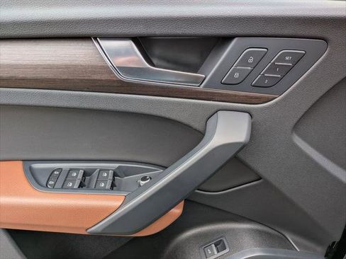 Certified 2024 Audi Q5 2.0T Premium image 10