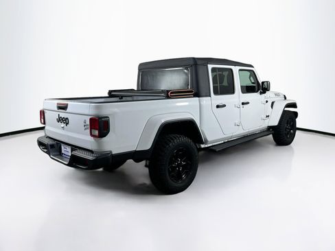 Used 2023 Jeep Gladiator Sport image 5