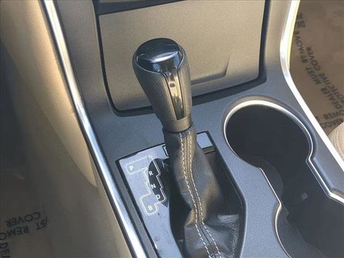 Used 2015 Toyota Camry LE image 12