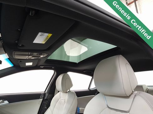 Used 2025 Genesis G70 3.3T Advanced image 19