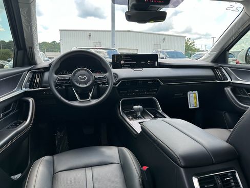 Certified 2025 MAZDA CX-90 3.3 Turbo w/ Preferred Package image 12