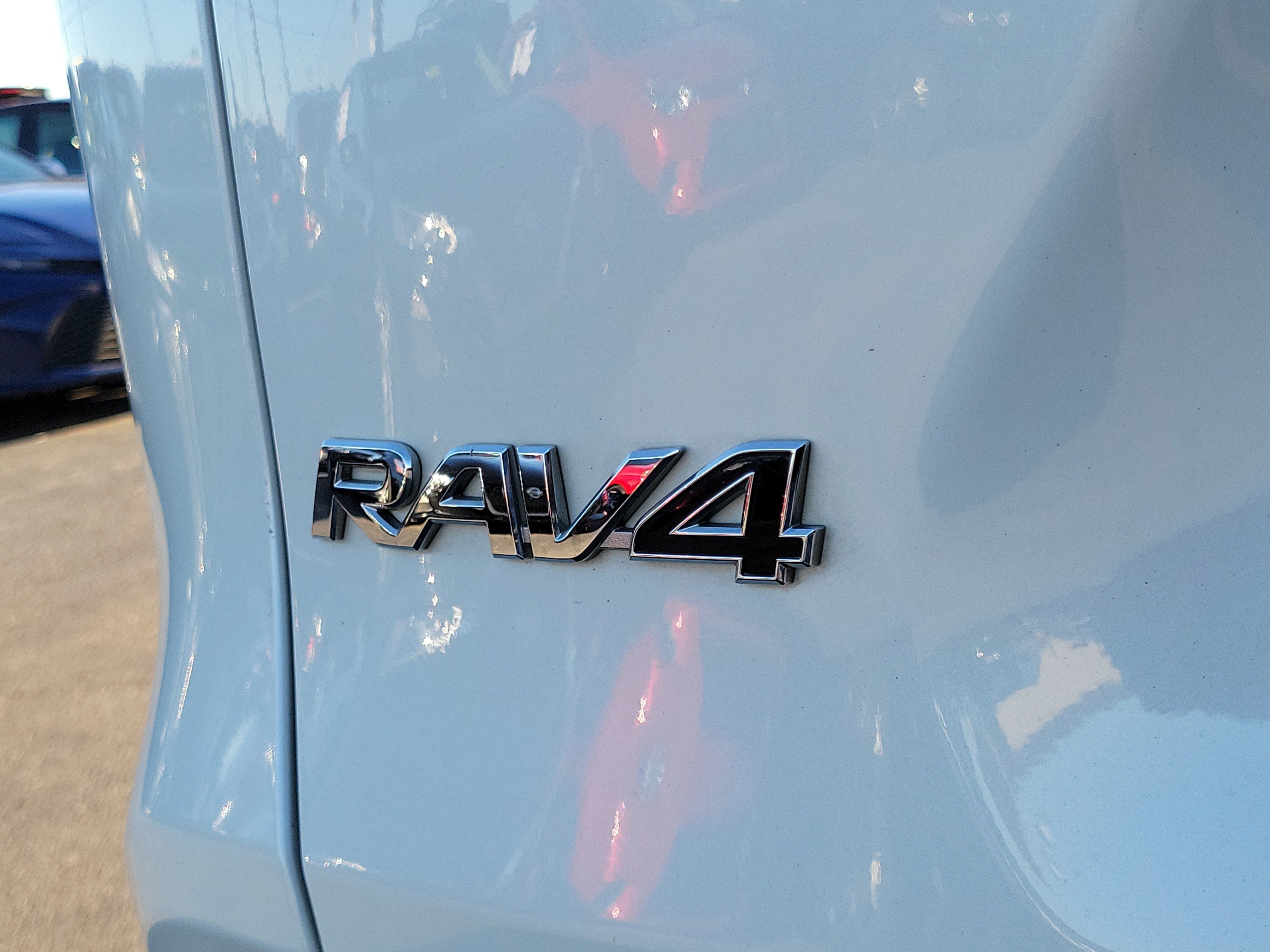 Used 2019 Toyota RAV4 Limited w/ All Weather Liner Package AWD/4WD image 6