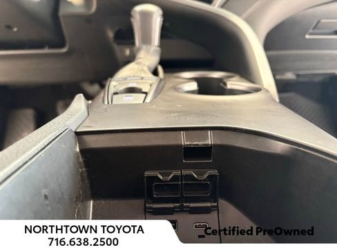 Used 2023 Toyota Camry SE image 15