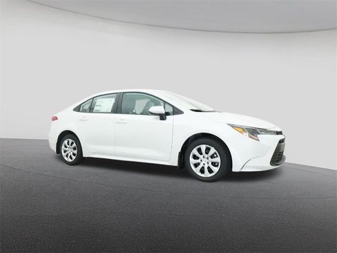 New 2026 Toyota Corolla LE image 28
