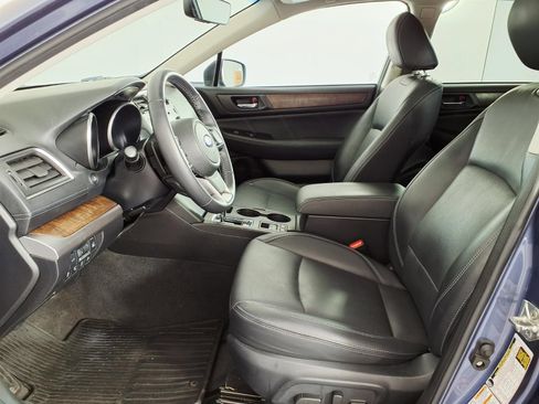 Used 2018 Subaru Outback 2.5i Limited AWD/4WD image 14