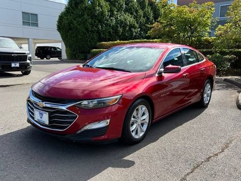 Used 2021 Chevrolet Malibu LT w/ Leather Package FWD image 3