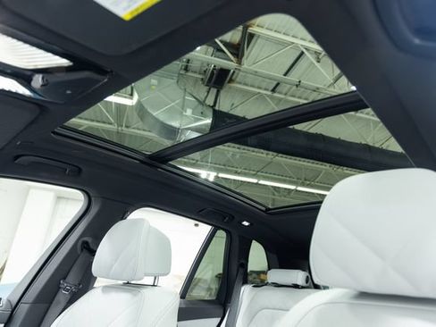 Used 2025 BMW X5 sDrive40i w/ Climate Comfort Package RWD image 13