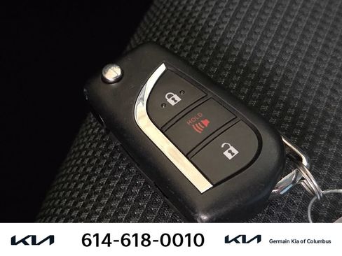 Used 2023 Toyota RAV4 LE FWD image 34