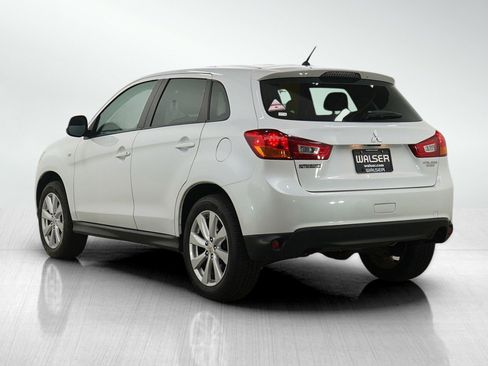 Used 2015 Mitsubishi Outlander Sport ES image 3
