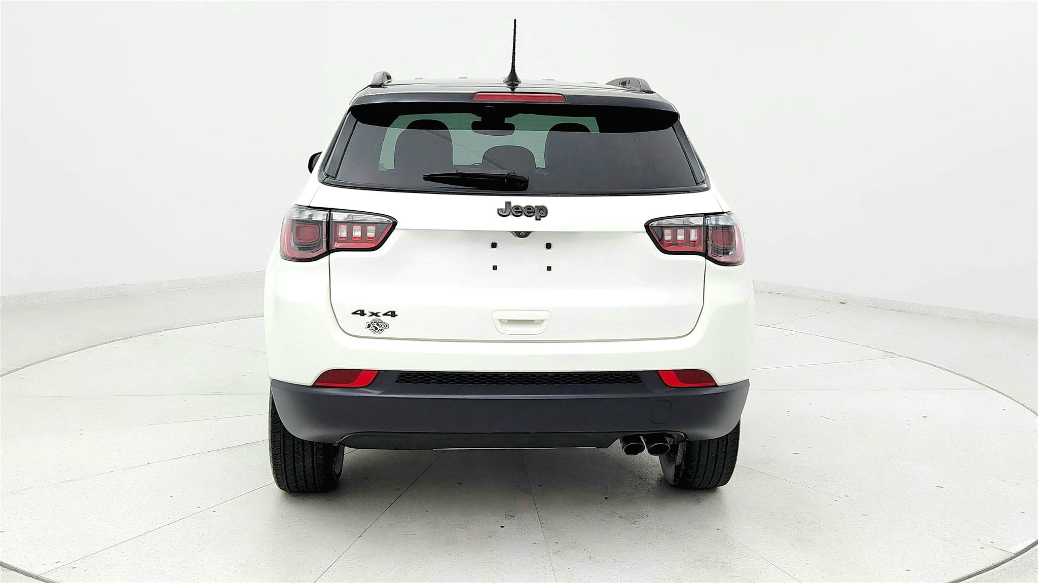 Used 2021 Jeep Compass Latitude AWD/4WD image 4