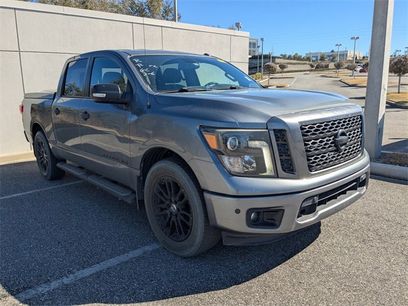 Used 2018 Nissan Titan SV w/ SV Convenience Package