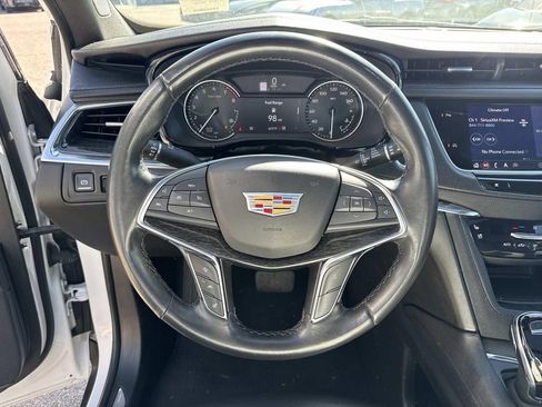 Used 2023 Cadillac XT5 Premium Luxury image 22