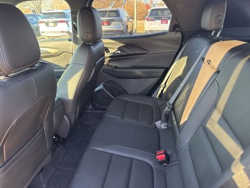 Certified 2025 Chevrolet TrailBlazer ACTIV w/ Convenience Package image 10