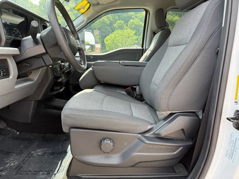 Used 2024 Ford F250 XL w/ STX Appearance Package AWD/4WD image 20