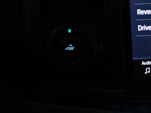 Used 2025 Ford F250 Platinum w/ Tremor Off-Road Package image 40