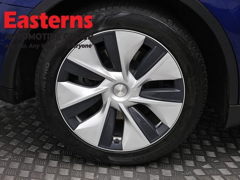 Used 2020 Tesla Model Y Long Range AWD/4WD image 23