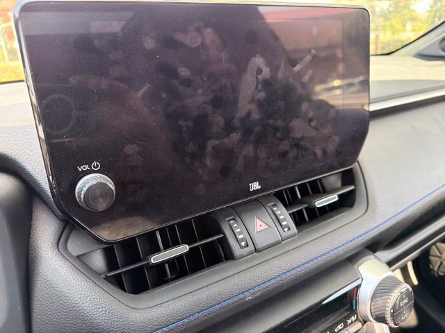 Used 2023 Toyota RAV4 XSE AWD/4WD image 17