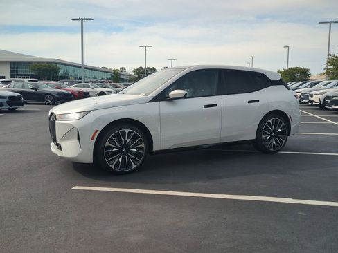 Certified 2026 BMW iX xDrive60 image 5