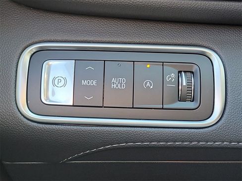 Used 2026 Buick Enclave Preferred image 17