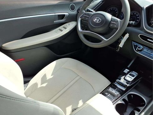 Used 2023 Hyundai Sonata SE FWD image 9