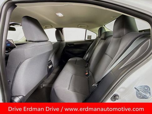 Certified 2025 Toyota Corolla LE image 9