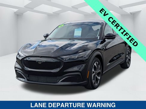 Certified 2025 Ford Mustang Mach-E Select w/ Comfort Package Lite image 7