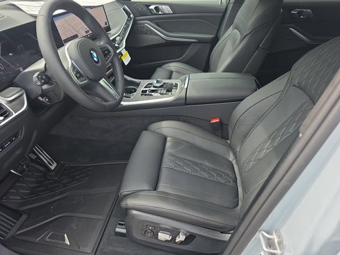 New 2027 BMW X7 xDrive40i w/ Executive Package AWD/4WD image 8