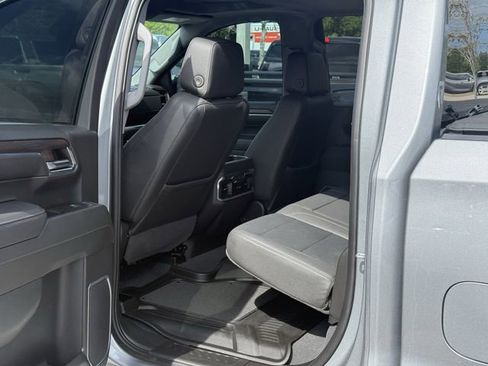 Used 2023 GMC Sierra 1500 SLT w/ SLT Premium Package RWD image 30