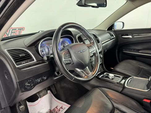 Used 2015 Chrysler 300 Limited w/ Driver Convenience Group AWD/4WD image 10