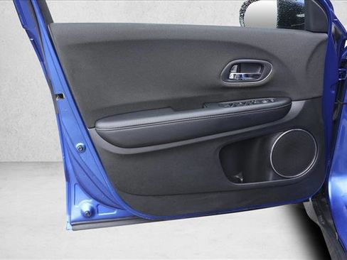Used 2022 Honda HR-V EX image 12