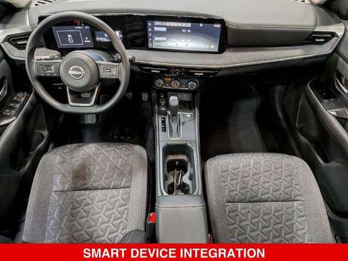 Certified 2025 Nissan Kicks SV w/ SV Premium Package AWD/4WD image 28