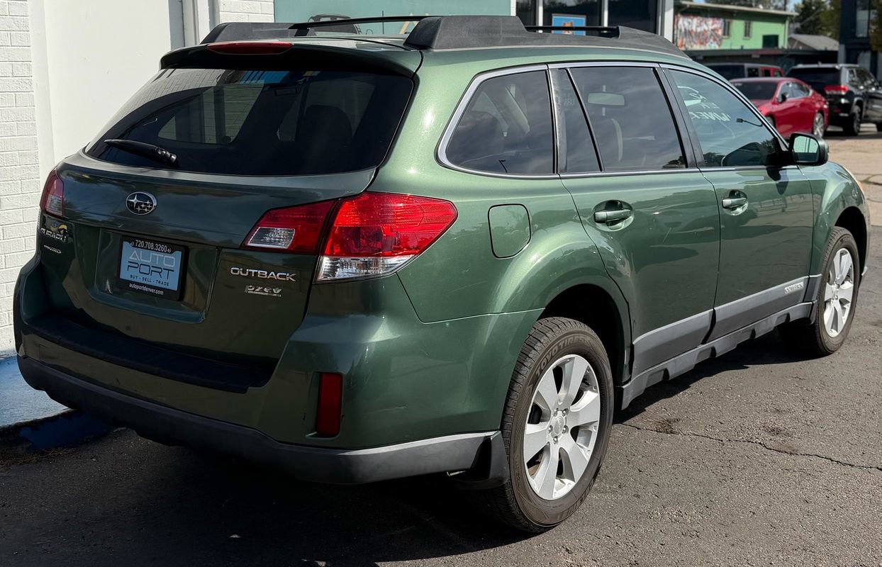 Used 2012 Subaru Outback 2.5i Premium w/ Popular Pkg 1B AWD/4WD image 3