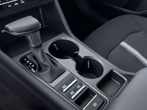 Used 2025 Hyundai Sonata SE image 22