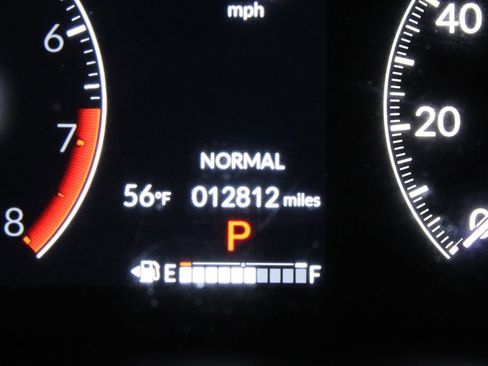 Certified 2025 Honda HR-V LX image 33