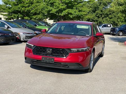 Used 2024 Honda Accord LX image 3