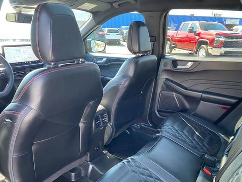 Used 2024 Ford Escape ST-Line Elite w/ Premium Technology Package image 18