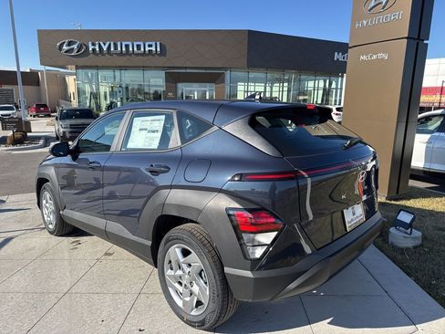 New 2026 Hyundai Kona SE image 6
