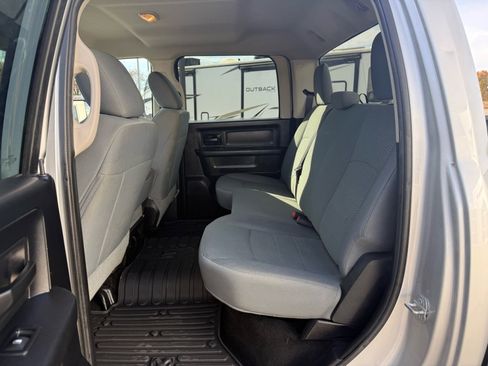 Used 2017 RAM 3500 Tradesman w/ Chrome Appearance Group image 13