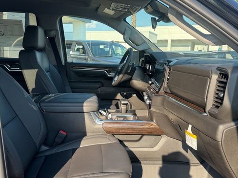 New 2026 GMC Sierra 1500 Elevation w/ Elevation Premium Package image 11