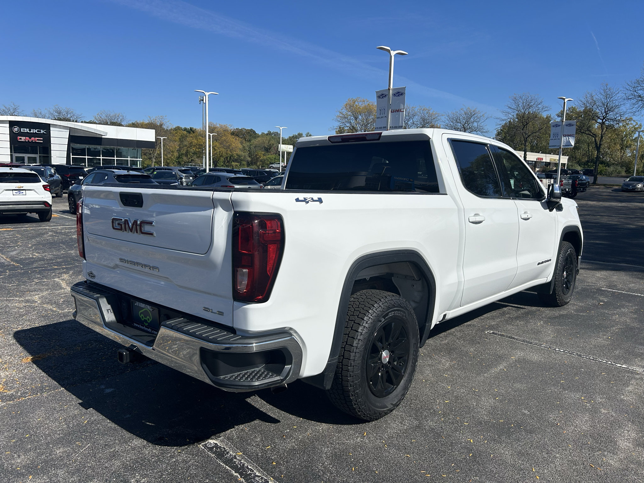 Used 2024 GMC Sierra 1500 SLE AWD/4WD image 7