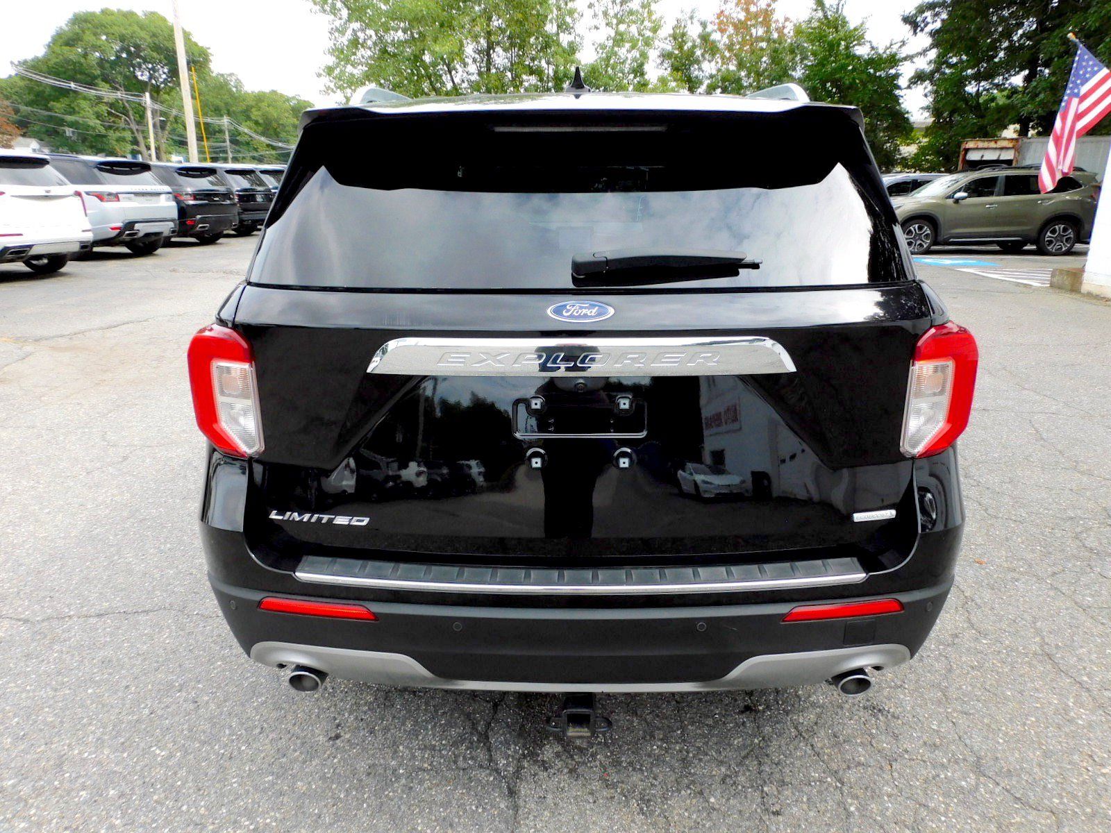 Used 2020 Ford Explorer Limited RWD image 4