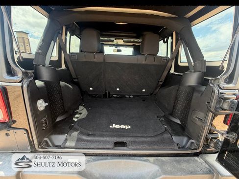 Used 2015 Jeep Wrangler Unlimited Sport w/ Quick Order Package 24S AWD/4WD image 20