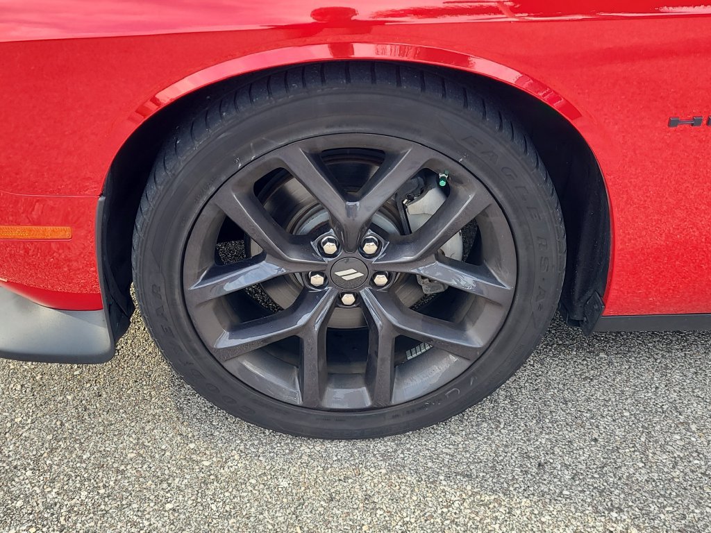 Used 2022 Dodge Challenger R/T w/ Blacktop Package RWD image 7