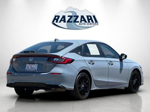 Used 2023 Honda Civic Sport image 3