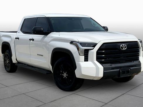 Used 2024 Toyota Tundra SR5 image 3