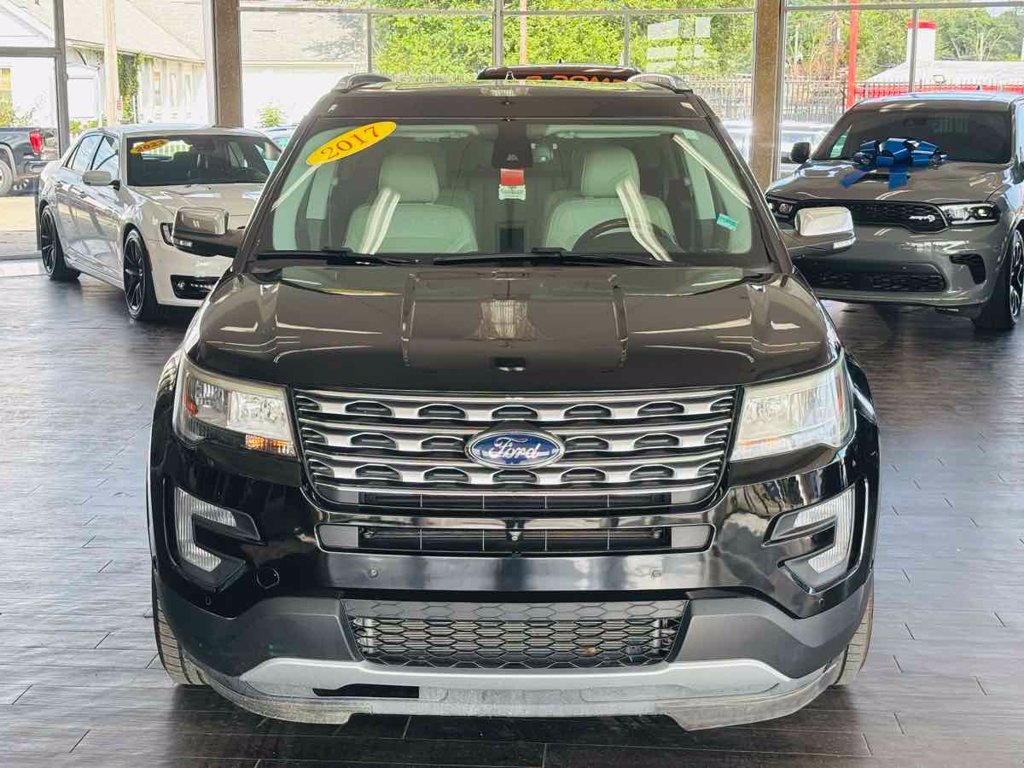 Used 2017 Ford Explorer Platinum AWD/4WD image 17