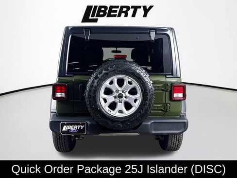 Used 2021 Jeep Wrangler Unlimited Islander image 7