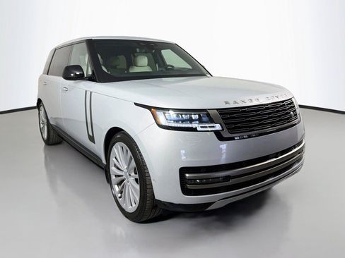 Certified 2025 Land Rover Range Rover Long Wheelbase SE AWD/4WD image 3