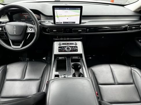 Certified 2023 Lincoln Aviator AWD w/ Premium Package image 15