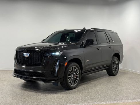 Used 2024 Cadillac Escalade V w/ Heavy-Duty Trailer Package AWD/4WD image 1